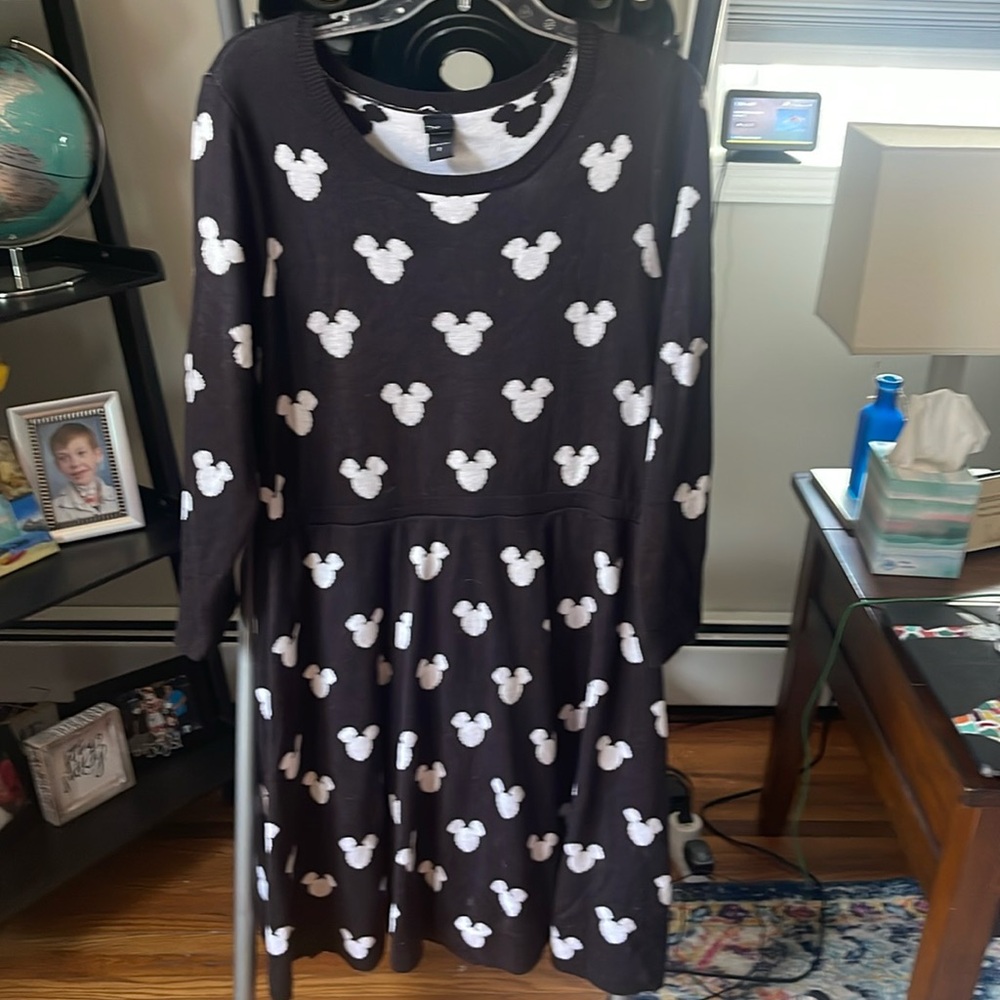 Torrid - Size 2 - Disney Mickey Mouse Knit Dress